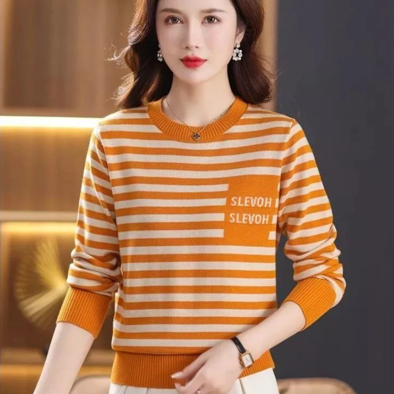 Women'S Fashion Trends Fall 2025 - Ronde O-hals losse gebreide damestrui Herfst
