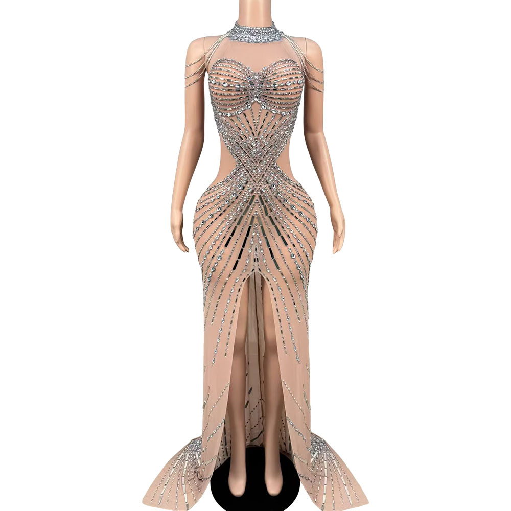 Women Fashion Photoshoot - Luxe mode sprankelende strass steentjes doorschijnende