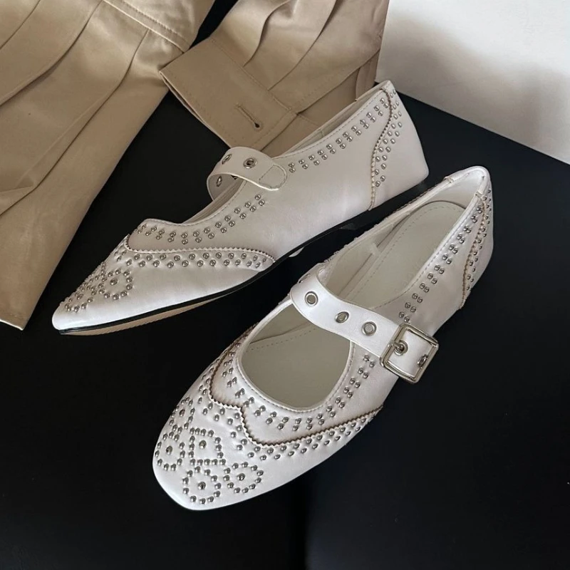 Retro Klinknagel Gesp Ontwerp  - Women Fashion Designer recensie en prijs